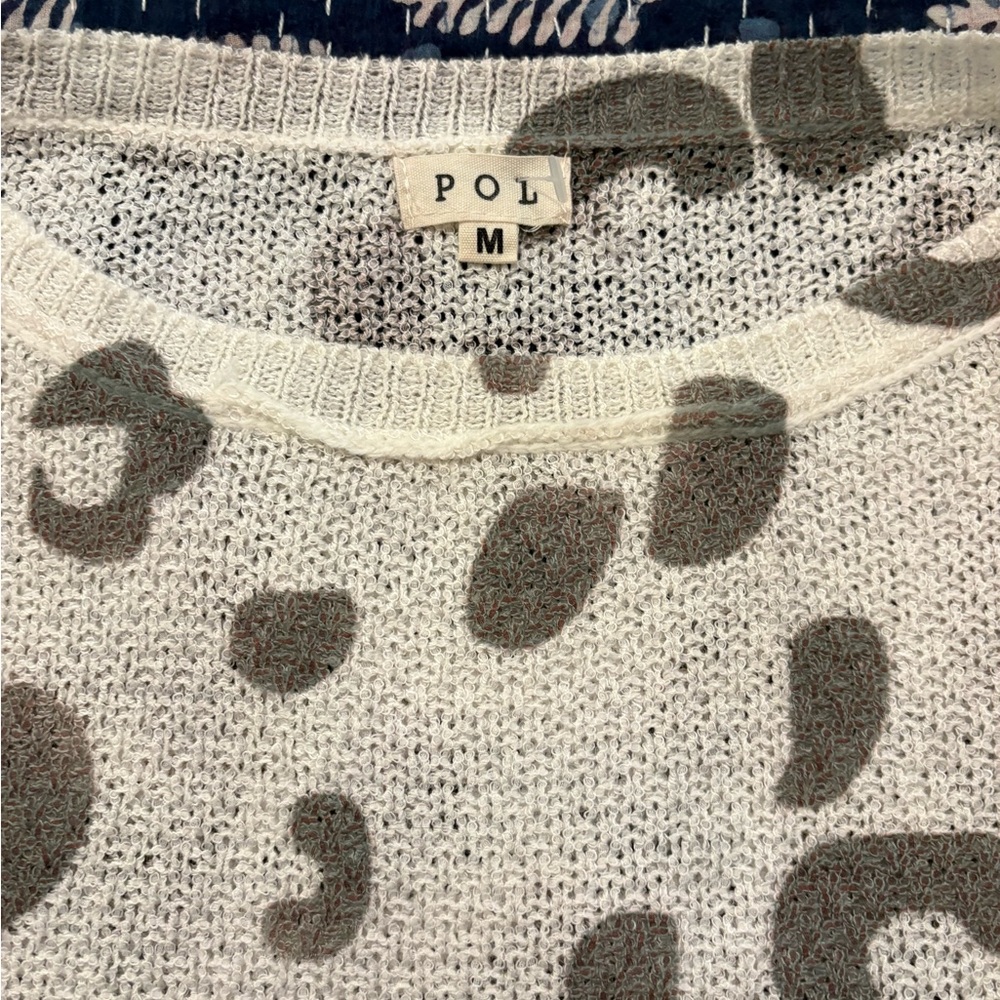 POL Ivory Sweater with Gray Leopard Spots - Picture 3 of 8